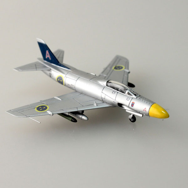 Saab J-32 Lansen (1 resin kit with PE parts - 2 decals