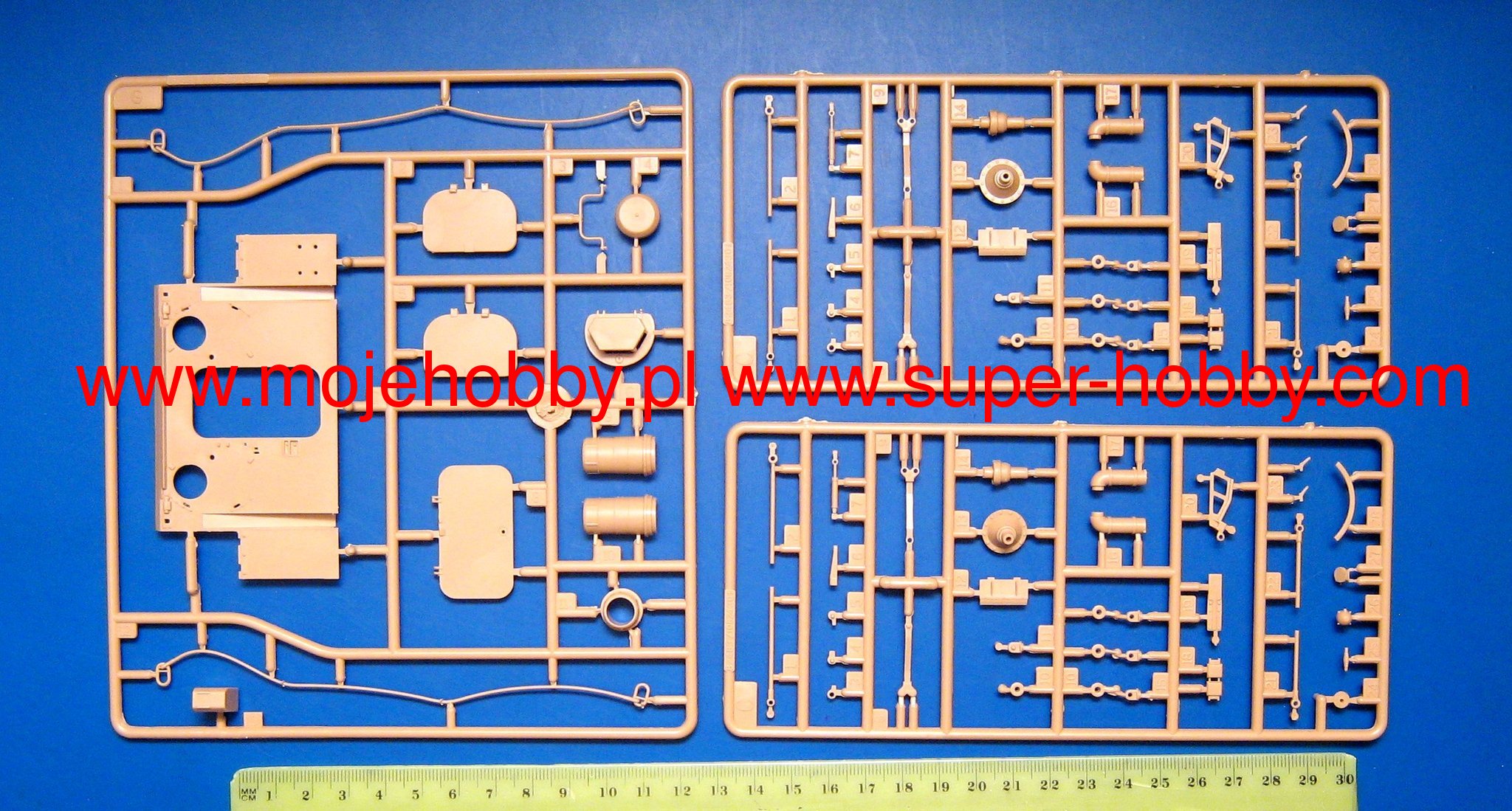ZBD 05 IFV Hobby Boss 82483 ZBD 05 IFV Hobby Boss 82483