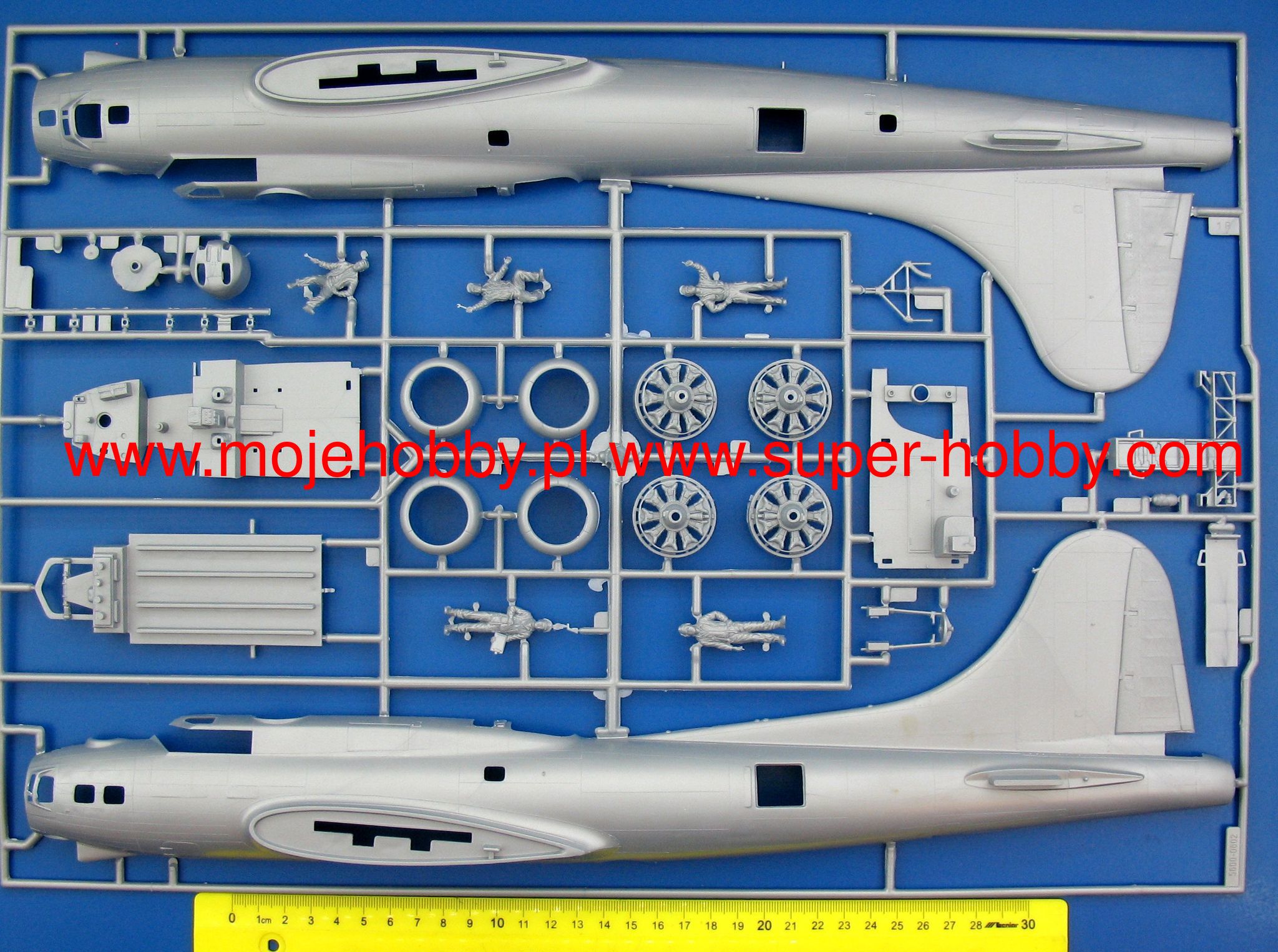B-17G Flying Fortress Monogram 5600